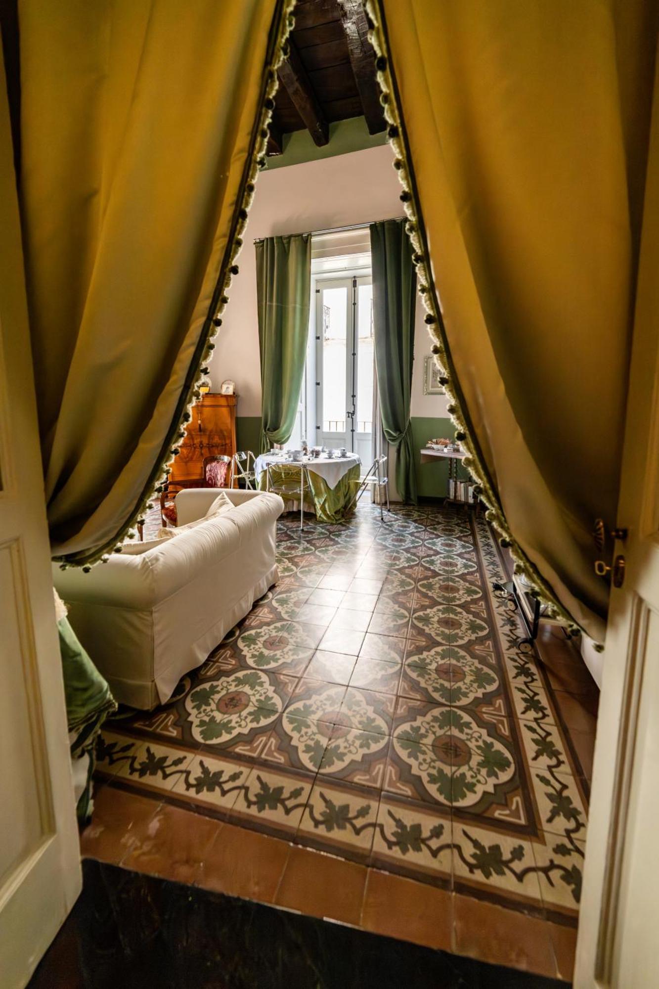 Dimora Storica Giostra Vecchia - Palazzo Grisolia 1809 Cosenza Buitenkant foto